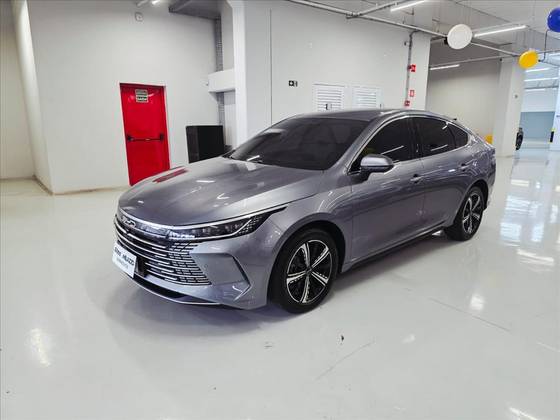 BYD KING 1.5 DM-I PHEV GS AUTOMÁTICO BYD KING 1.5 DM-I PHEV GS AUTOMÁTICO